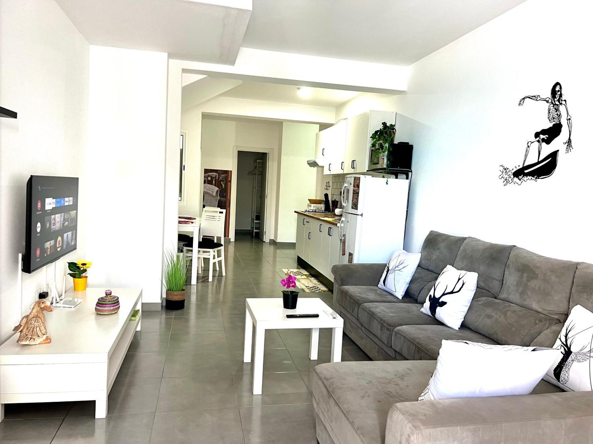 Animos! Apartments - 10 Modern Apartments Near The City & Beach, Perfect For Nomads, Travellers, Families, Watersports! Santa Maria Kültér fotó