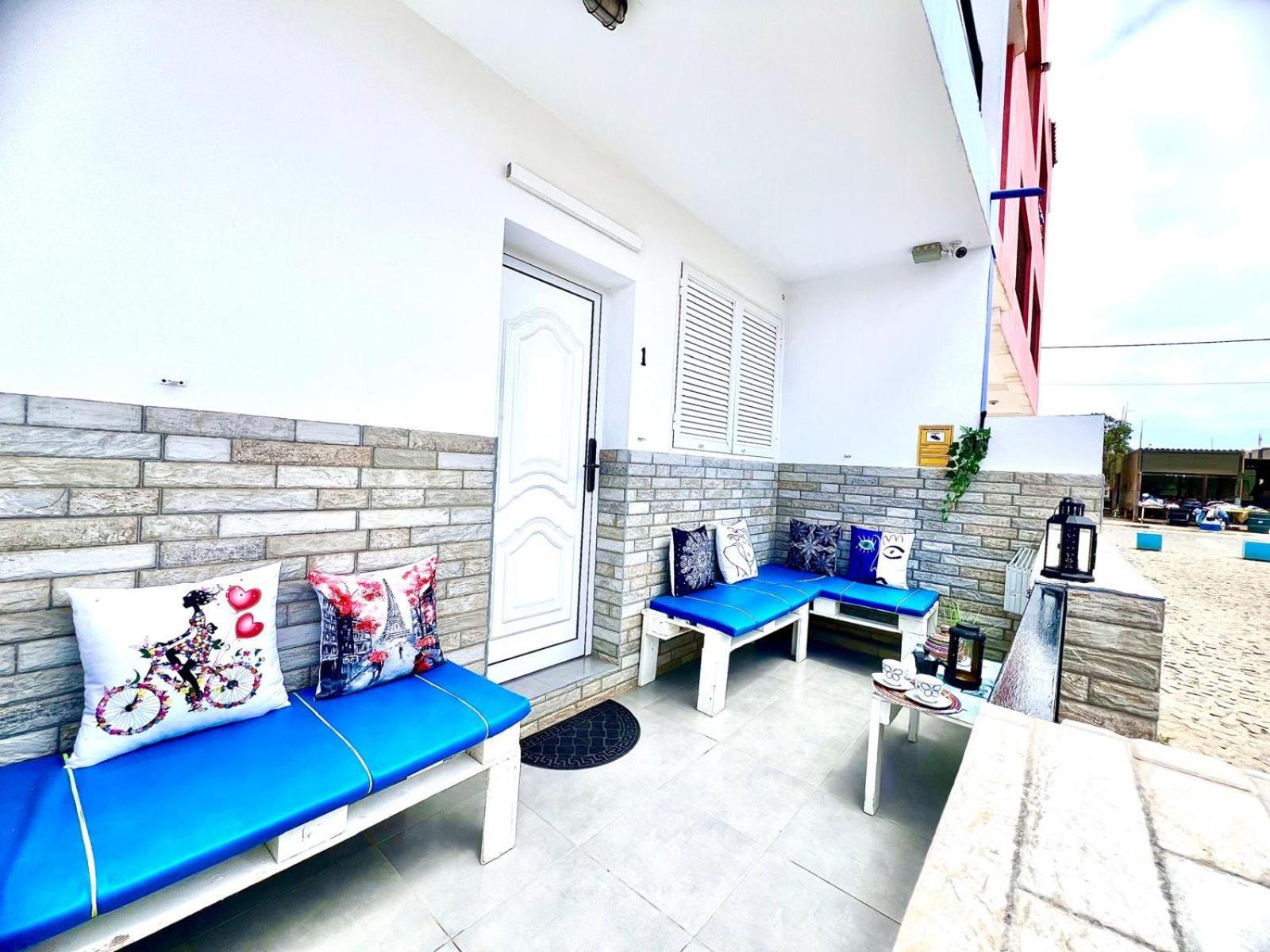 Animos! Apartments - 10 Modern Apartments Near The City & Beach, Perfect For Nomads, Travellers, Families, Watersports! Santa Maria Kültér fotó